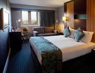 Bristol Doubletree by Hilton width=