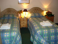 Gatwick White House Hotel Twin Room Gatwick White House Hotel Twin Room