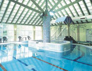 Leeds Ramada Parkway Pool Leeds Ramada Parkway Pool