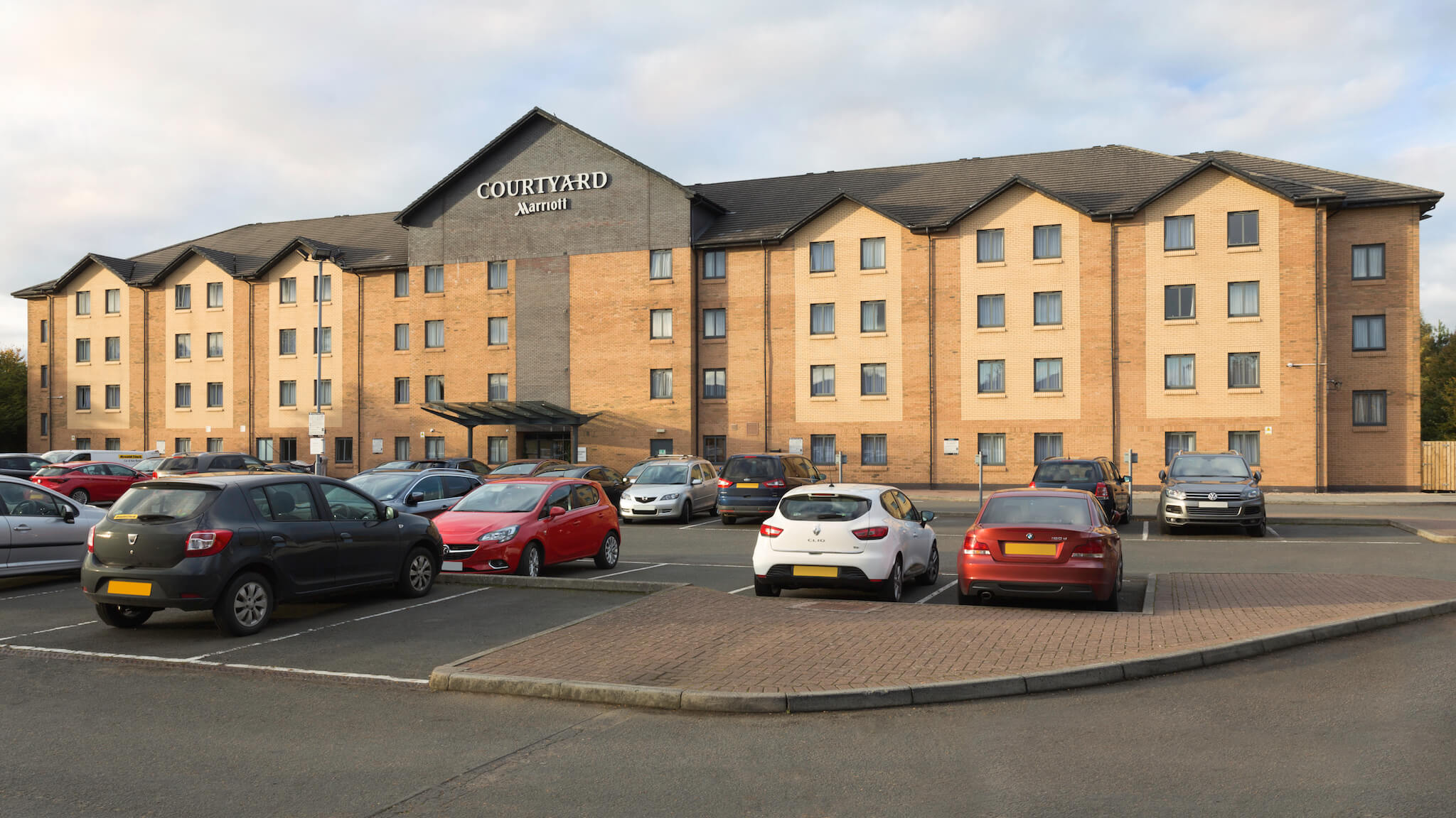 Courtyard by Marriott near Glasgow Airport Great Value Rooms