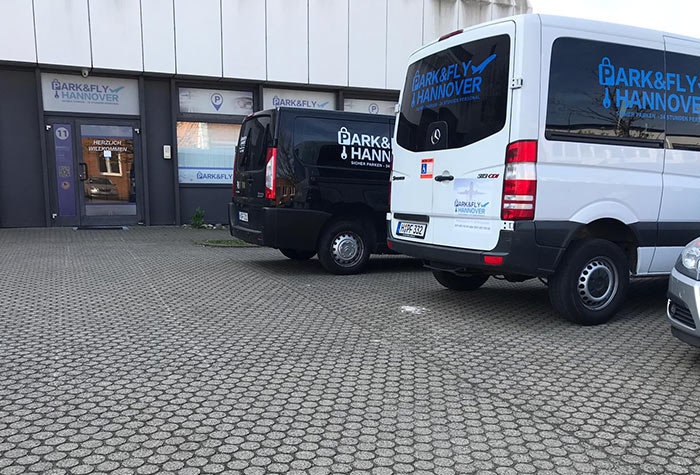Kostenlos Parken Flughafen Langenhagen 2018 www.holidayextras.de