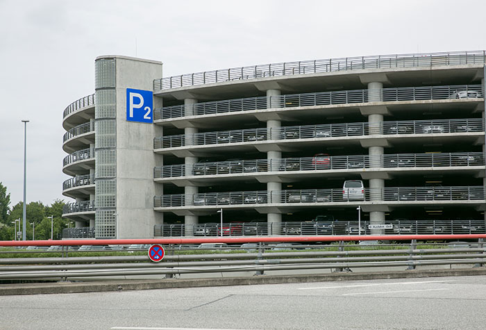 Parken Und überna Flughafen Hamburg P1 Kosten www.holidayextras.de