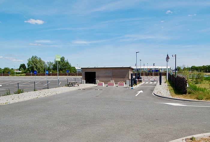 Amsterdam Flughafen Parken Ohne Schlüsselabgabe www.holidayextras.com