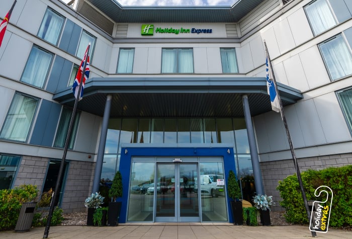 Holiday inn express stansted exterior view