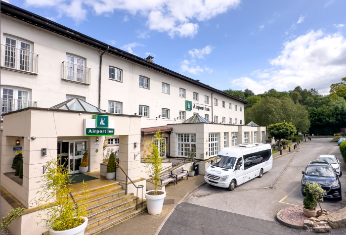 Airport inn manchester exterior view