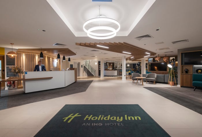Holiday inn bristol airport hotel exterior view