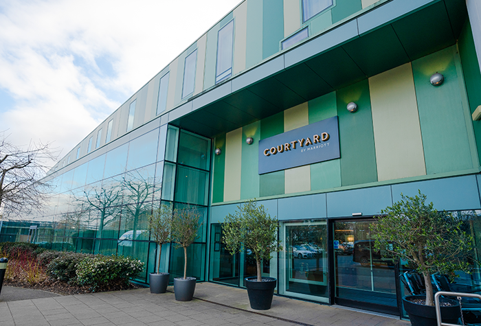 Courtyard marriott gatwick exterior view
