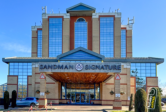 Sandman signature hotel exterior view
