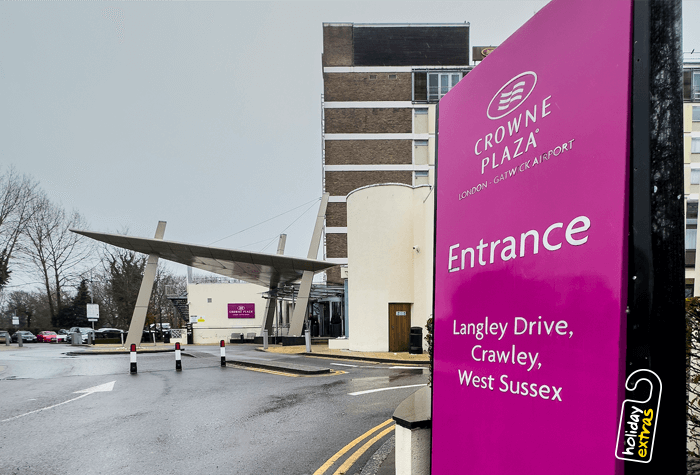 Crowne plaza gatwick exterior view