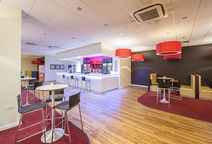 Travelodge gatwick exterior view