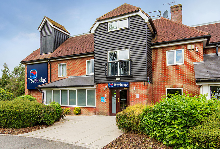 Travelodge stansted airport exterior view