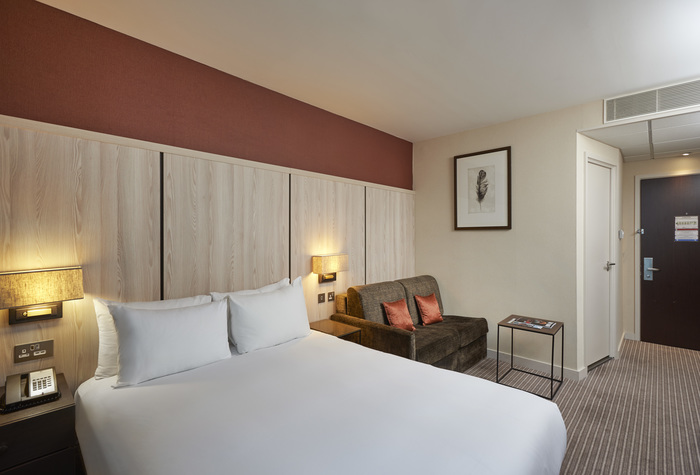 Doubletree by hilton excel exterior view