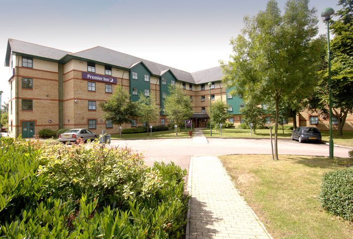 Premier inn luton airport exterior view