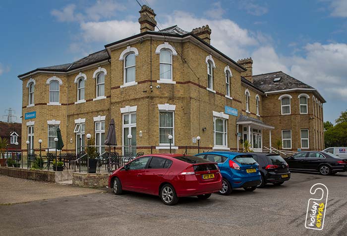 Cambridge hotel gatwick exterior view
