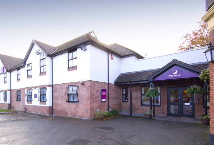 Premier inn heald green manchester airport exterior view